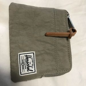 Herschel Nylon Zip coin/card holder
